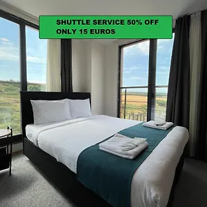 Hotel New Garden Airport, Arnavutkoy