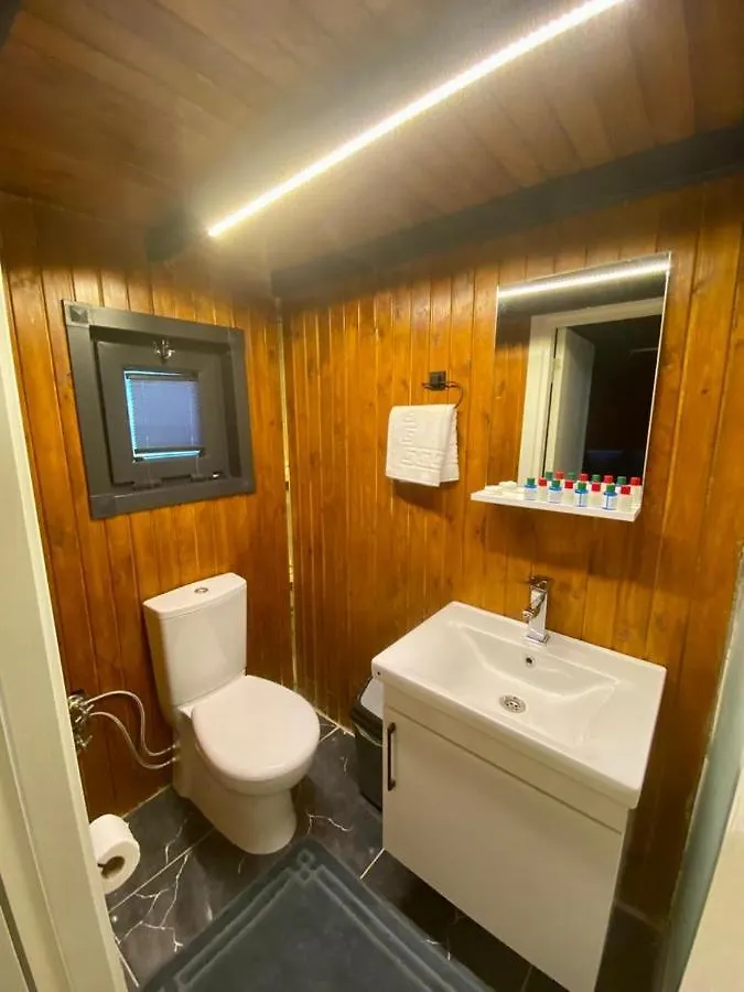 Golifehouses Arnavutkoy Hotel