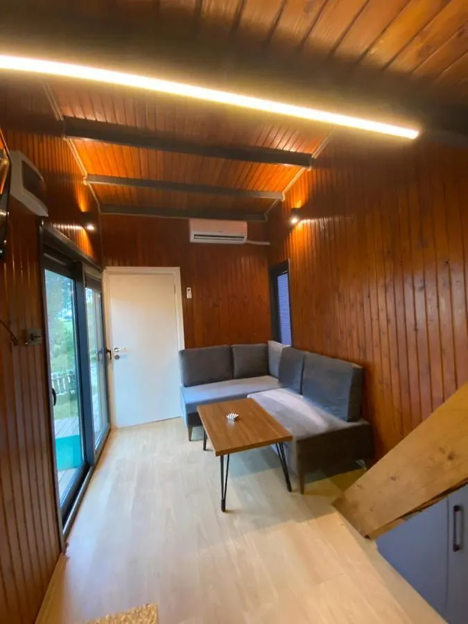 Golifehouses Arnavutkoy Hotel